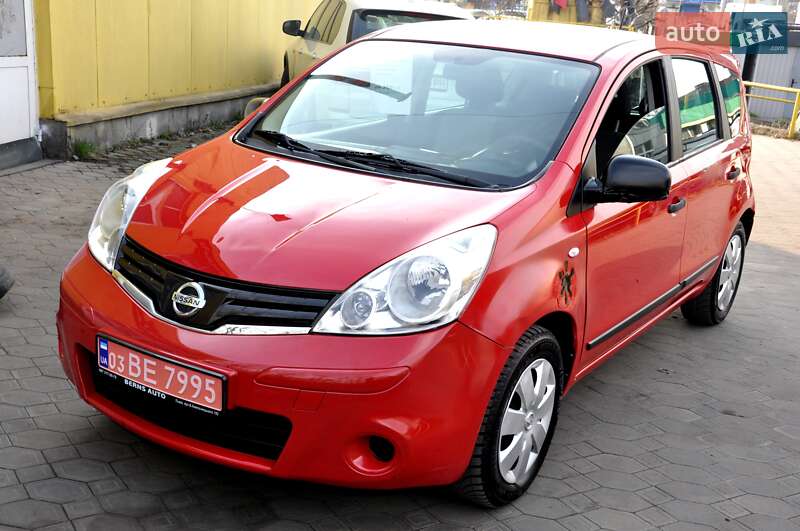 Хэтчбек Nissan Note 2009 в Львове