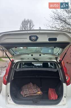Хетчбек Nissan Note 2011 в Запоріжжі