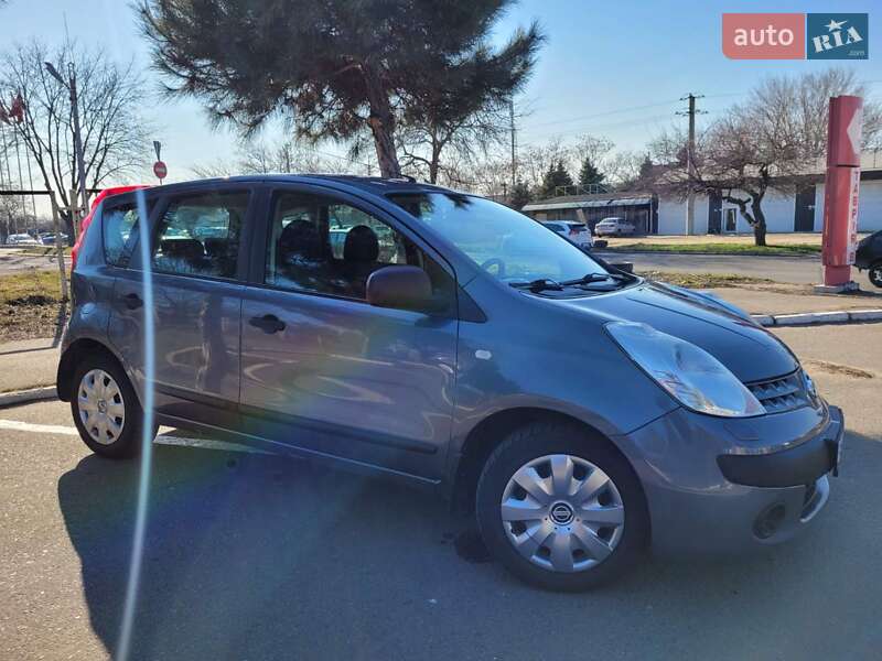 Хэтчбек Nissan Note 2007 в Одессе