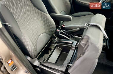 Хэтчбек Nissan Note 2008 в 