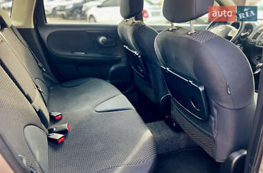 Хэтчбек Nissan Note 2008 в 