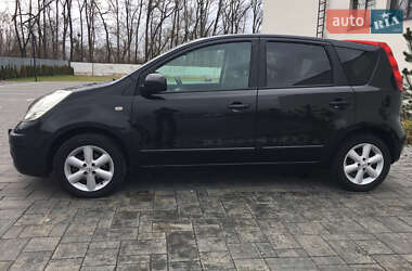 Хэтчбек Nissan Note 2007 в 