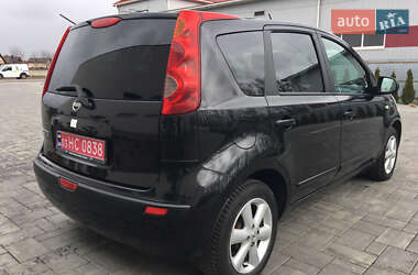 Хэтчбек Nissan Note 2007 в 