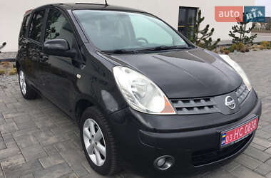 Хэтчбек Nissan Note 2007 в 
