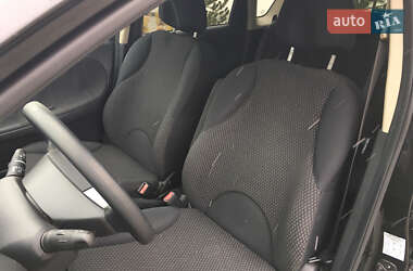 Хэтчбек Nissan Note 2007 в 