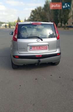 Хэтчбек Nissan Note 2006 в 