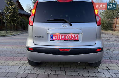 Хэтчбек Nissan Note 2006 в 