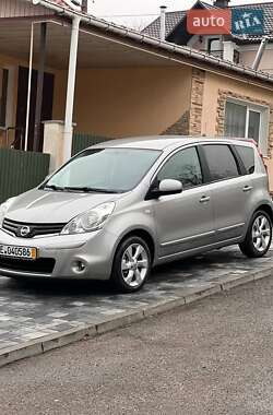 Хэтчбек Nissan Note 2009 в 