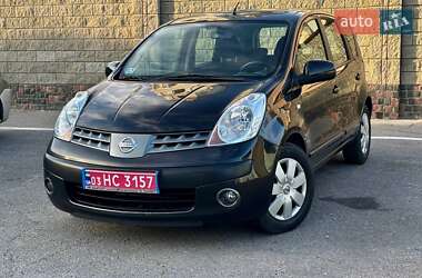 Хэтчбек Nissan Note 2006 в 