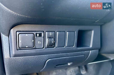 Хэтчбек Nissan Note 2006 в 