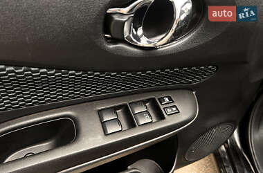 Хетчбек Nissan Note 2015 в 