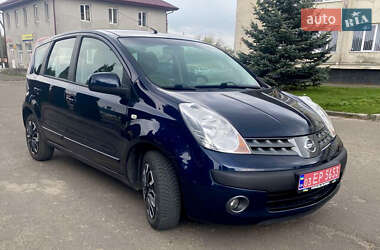 Хэтчбек Nissan Note 2006 в 