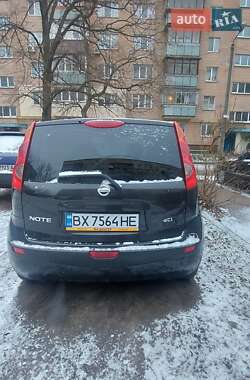 Хэтчбек Nissan Note 2006 в 