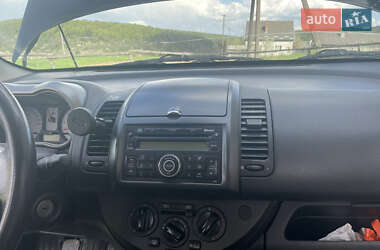 Хэтчбек Nissan Note 2008 в 