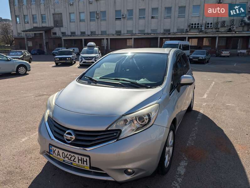 Хетчбек Nissan Note 2012 в Чернігові