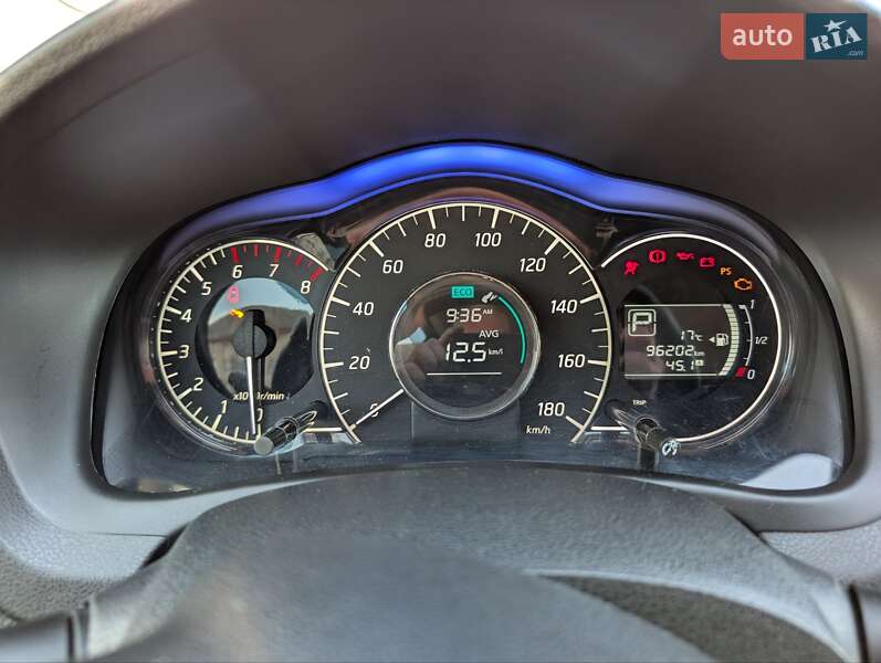 Хетчбек Nissan Note 2012 в Чернігові