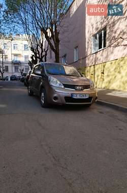 Хэтчбек Nissan Note 2013 в 