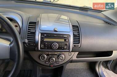 Хэтчбек Nissan Note 2008 в 
