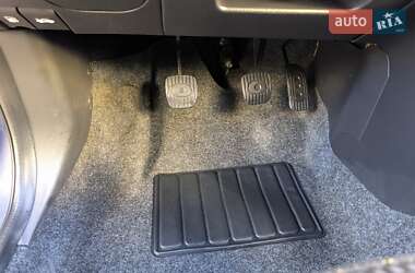 Хэтчбек Nissan Note 2008 в 