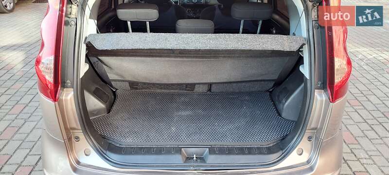 Хэтчбек Nissan Note 2009 в Ивано-Франковске