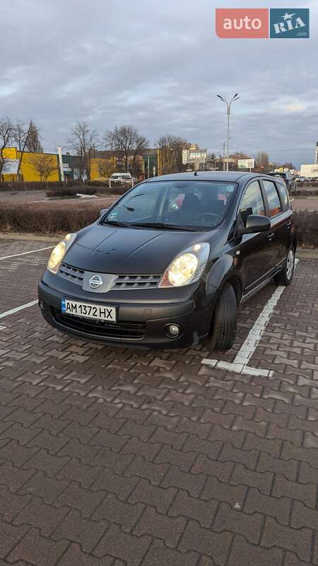 Хетчбек Nissan Note 2006 в 