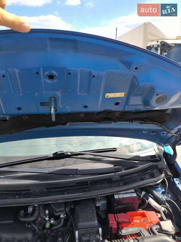 Хэтчбек Nissan Note 2014 в Звягеле