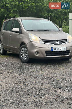 Хэтчбек Nissan Note 2011 в Полтаве