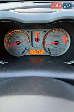 Хэтчбек Nissan Note 2006 в 