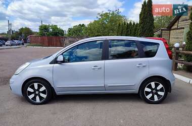 Хэтчбек Nissan Note 2008 в 