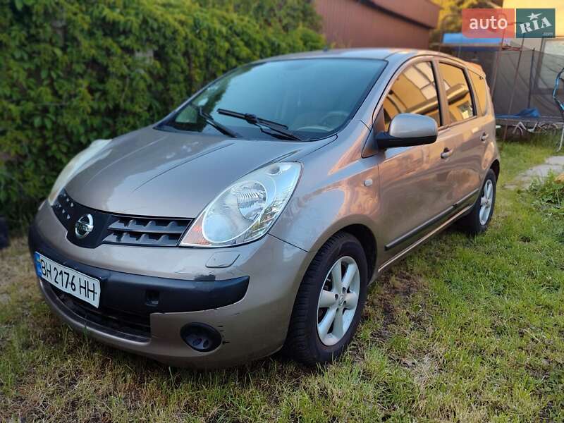 Хэтчбек Nissan Note 2007 в Одессе