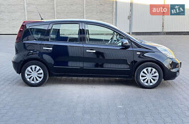 Хетчбек Nissan Note 2011 в 