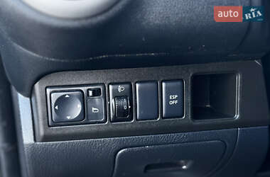 Хетчбек Nissan Note 2011 в 