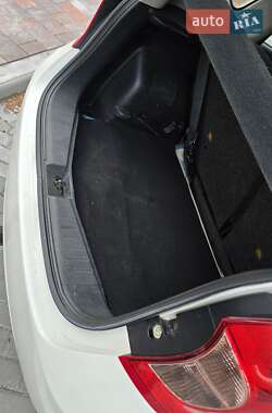 Хетчбек Nissan Note 2013 в 
