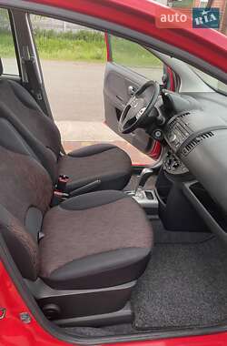 Хетчбек Nissan Note 2010 в 