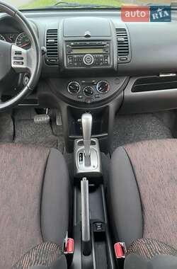 Хетчбек Nissan Note 2010 в 
