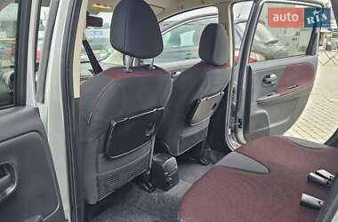 Хэтчбек Nissan Note 2008 в 