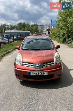 Хэтчбек Nissan Note 2007 в 