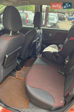 Хэтчбек Nissan Note 2007 в 