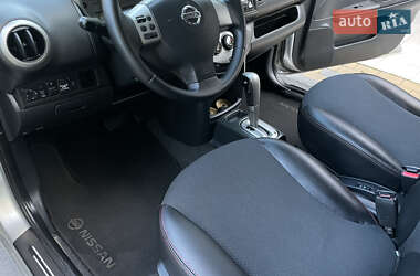 Хэтчбек Nissan Note 2009 в 