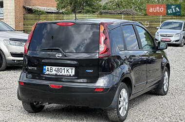 Хэтчбек Nissan Note 2009 в 