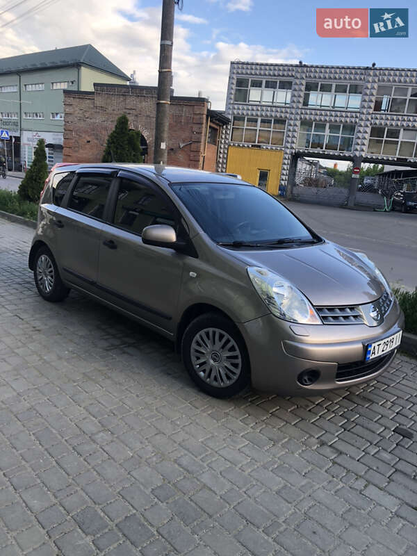 Хетчбек Nissan Note 2008 в 