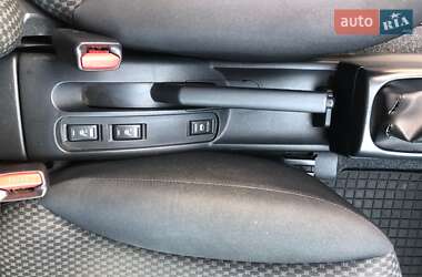 Хэтчбек Nissan Note 2007 в 
