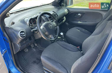 Хэтчбек Nissan Note 2007 в 