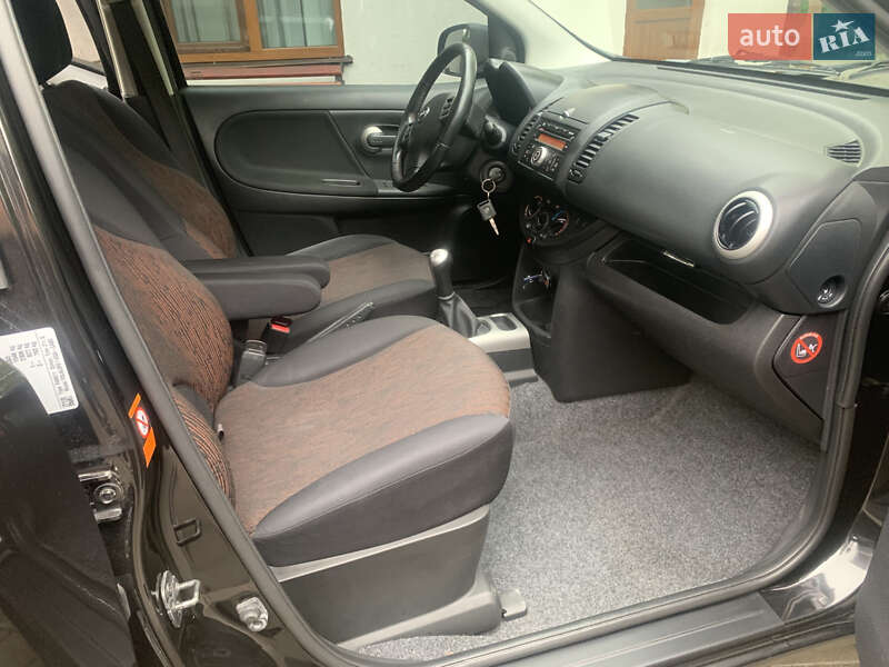 Хэтчбек Nissan Note 2010 в Казатине