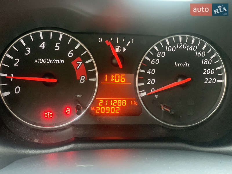 Хэтчбек Nissan Note 2010 в Казатине