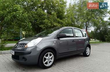 Хэтчбек Nissan Note 2006 в Ладыжине