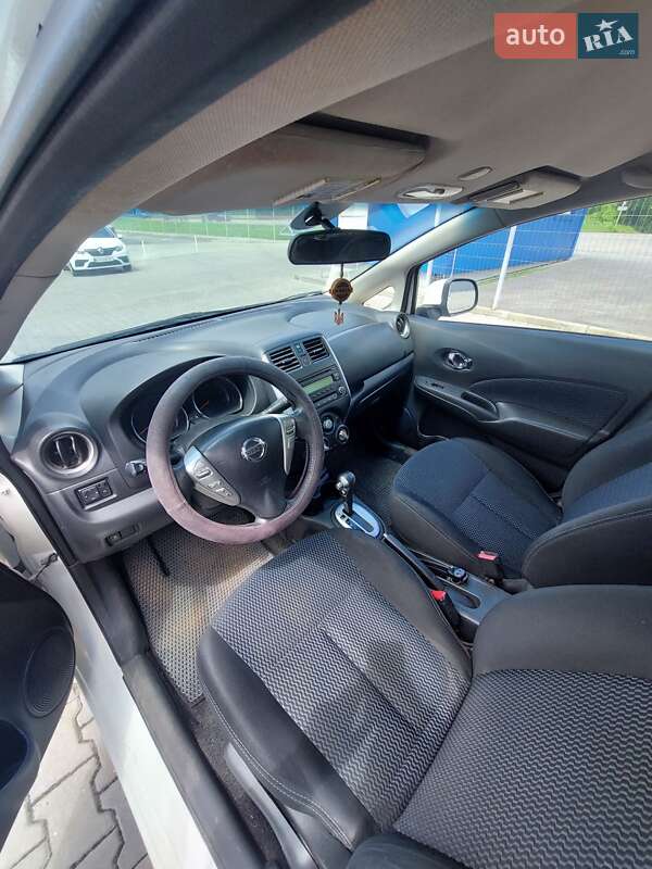 Хэтчбек Nissan Note 2013 в Виннице