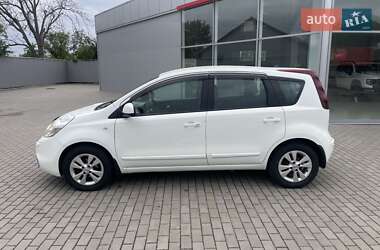 Хетчбек Nissan Note 2012 в 