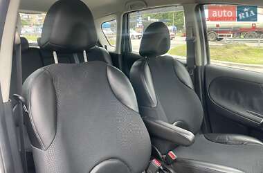 Хетчбек Nissan Note 2012 в 