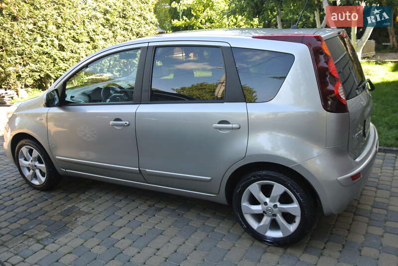 Хэтчбек Nissan Note 2009 в Черновцах